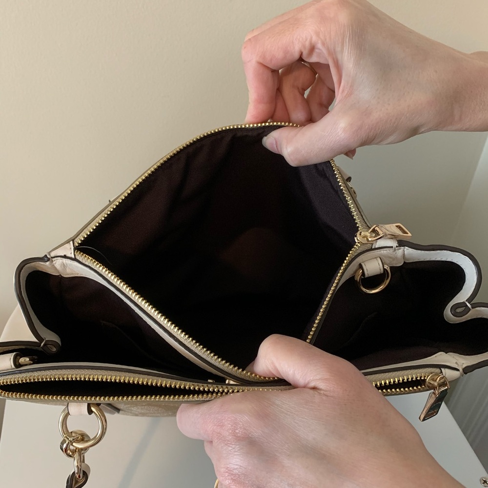 Coach Purse - Picture 7 of 8